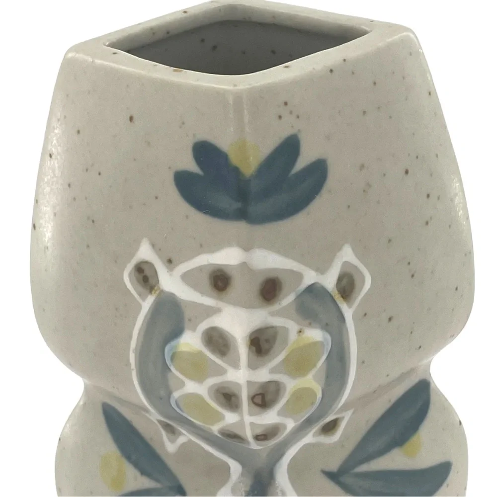 Small Turtle Bud Vase in Stoneware 6